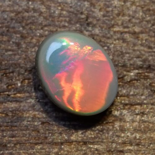 Black opal jewelry, direct from Australia's source. Wholesale opal rings and gemstone collections