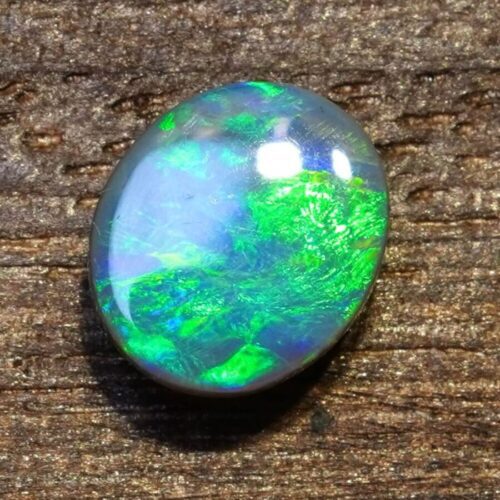 Black opal jewelry, direct from Australia's source. Wholesale opal rings and gemstone collections