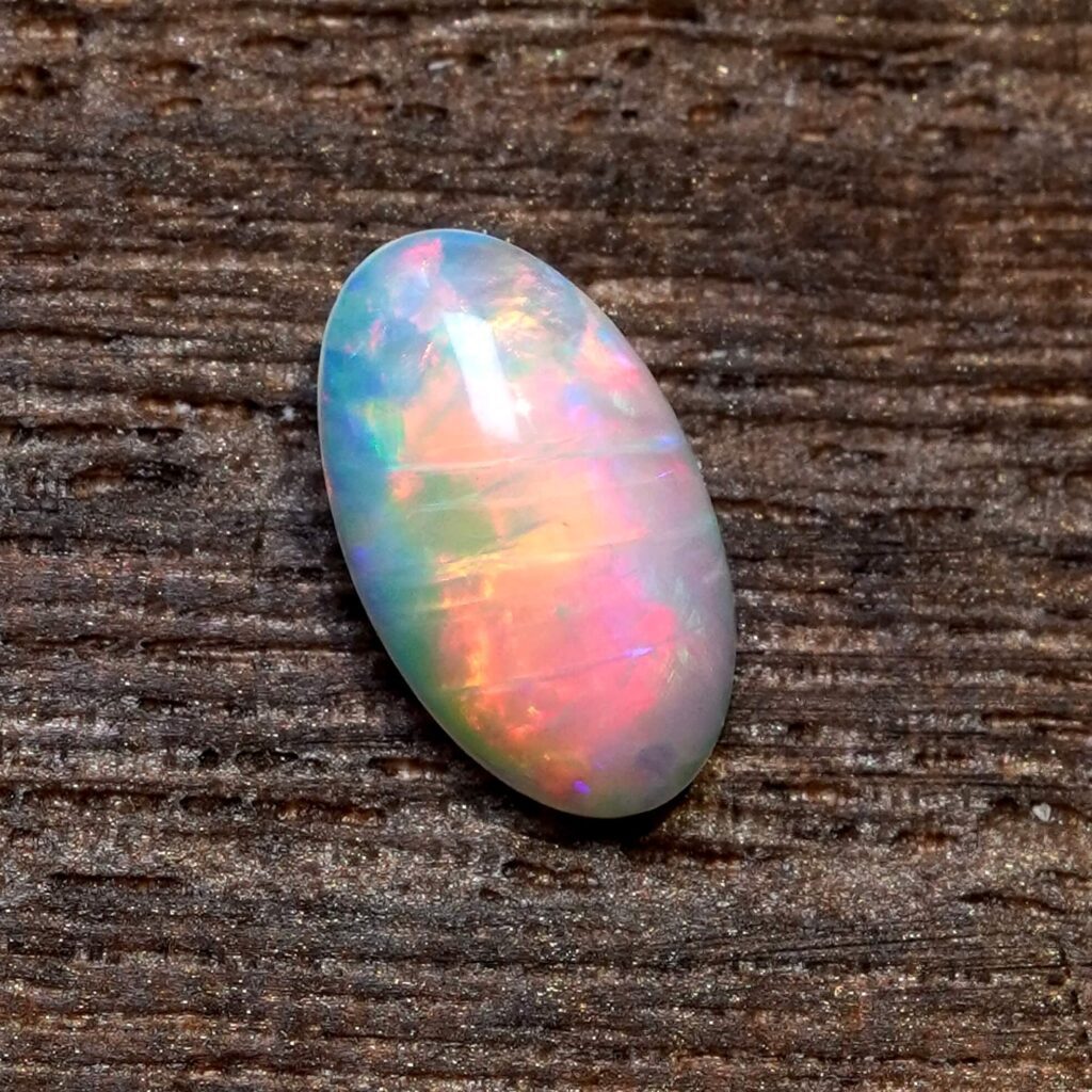 0.855cts, Rolling Rainbow Australian Crystal Opal