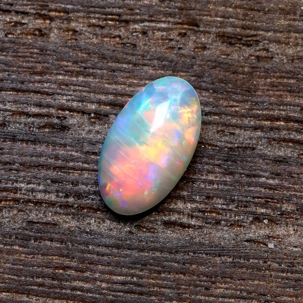 0.855cts, Rolling Rainbow Australian Crystal Opal
