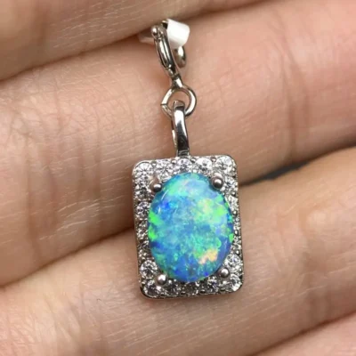 Pendant 10